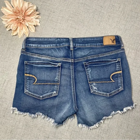 American Eagle Midi Distressed Jean Shorts 12 - Picture 4 of 7